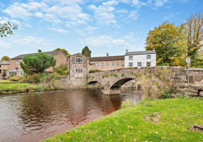 Riverbank Cottage